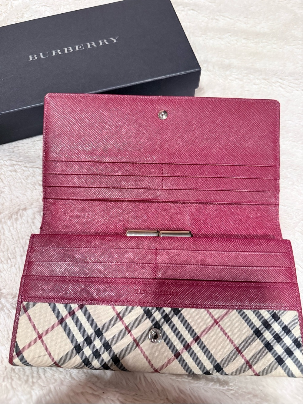 Burberry Beige Check with Red Leather Clutch - Picture 2 of 6